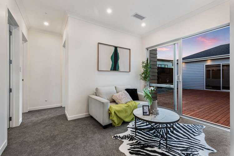 75 Parish Drive_5
