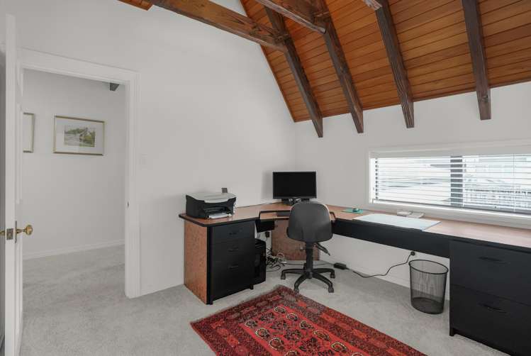 59 Miromiro Road Normandale_19