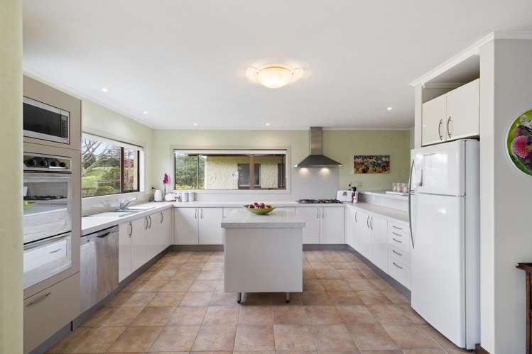 221 Razorback Road Bombay_9