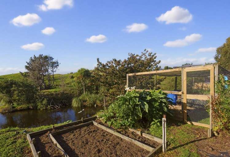 104 Harakeke Road Te Horo_39