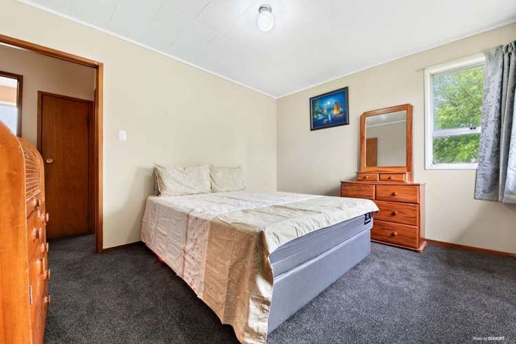 51 Sikkim Crescent Clover Park_2