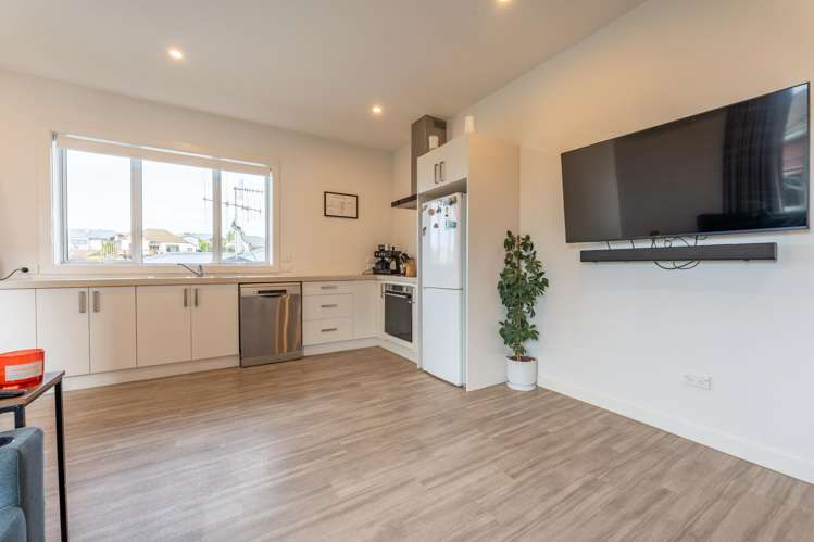 12 Livingstone Street West End_6