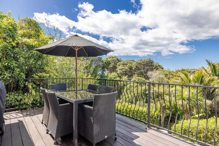 29 Marine View Road Onetangi_10