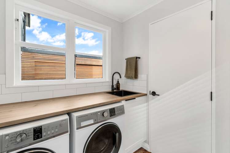 1092 Great North Road Point Chevalier_11