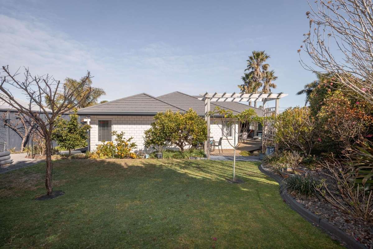 37 Santa Monica Drive_1