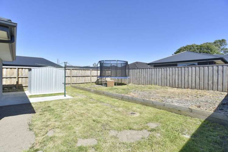 14 Quinn Crescent Woodend_20