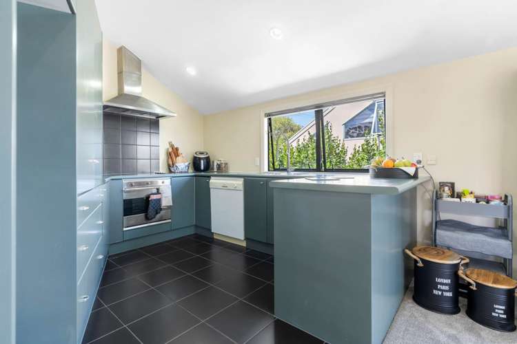 2/230 East Coast Road Forrest Hill_7