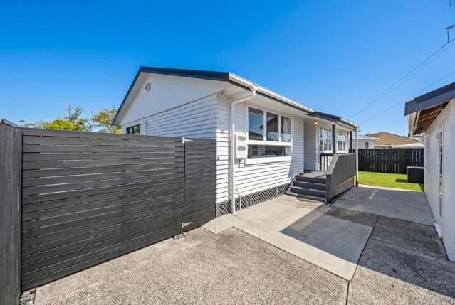 Buy Smart: Freehold & Solid!