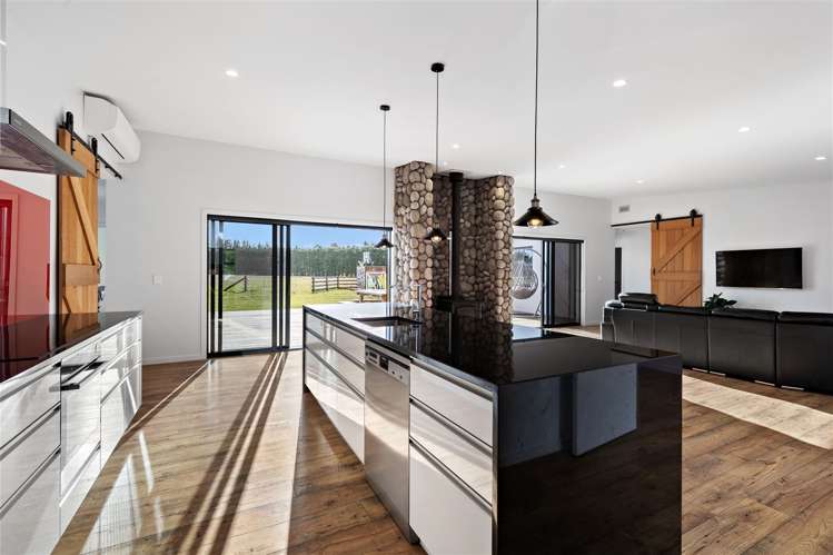 635 Downs Road West Eyreton_8