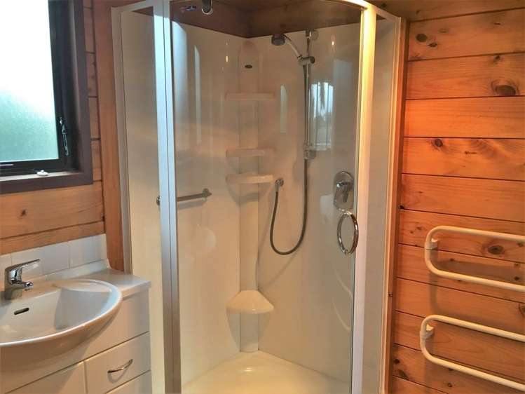 63 Ngapaki Street Waikanae Beach_14