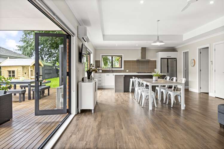 9 Henry Bell Close Leamington_10