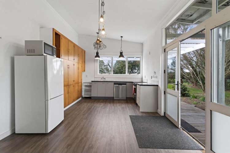 95 Ohinepanea Road Pukehina_9