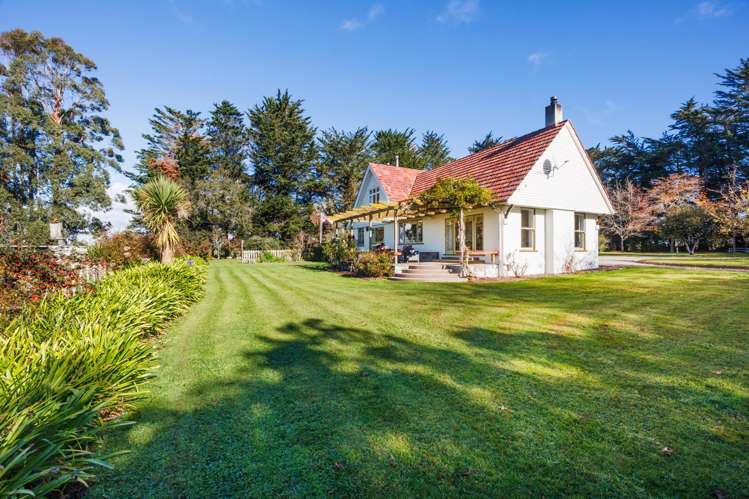 768 Mount Stewart Halcombe Road Halcombe_24