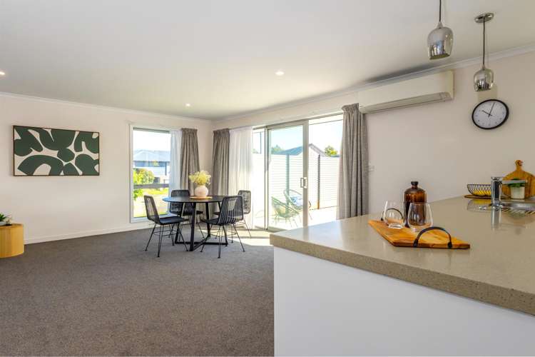 4 Redhaven Rise Netherby_9