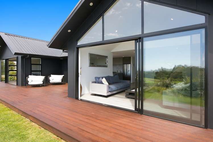 80 Clearview Road Lepperton_15
