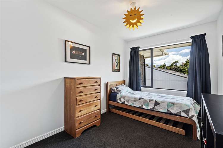 4 Pluto Place Beach Haven_21