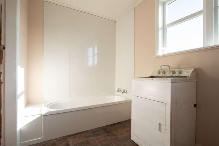 205 Stafford Street Hokitika_16