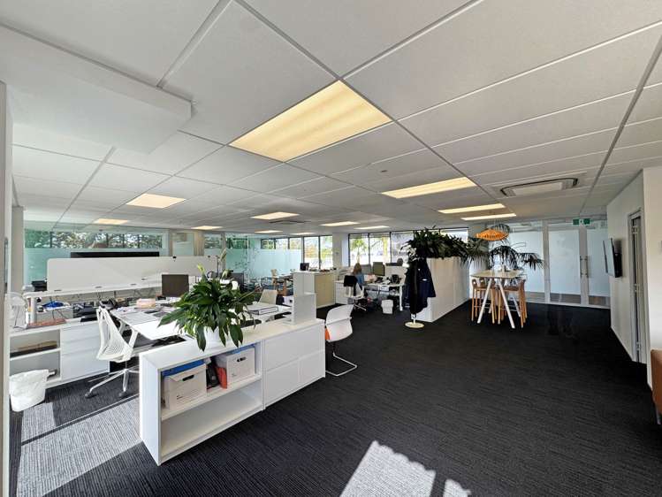 Level 2/132 Hurstmere Road Takapuna_1