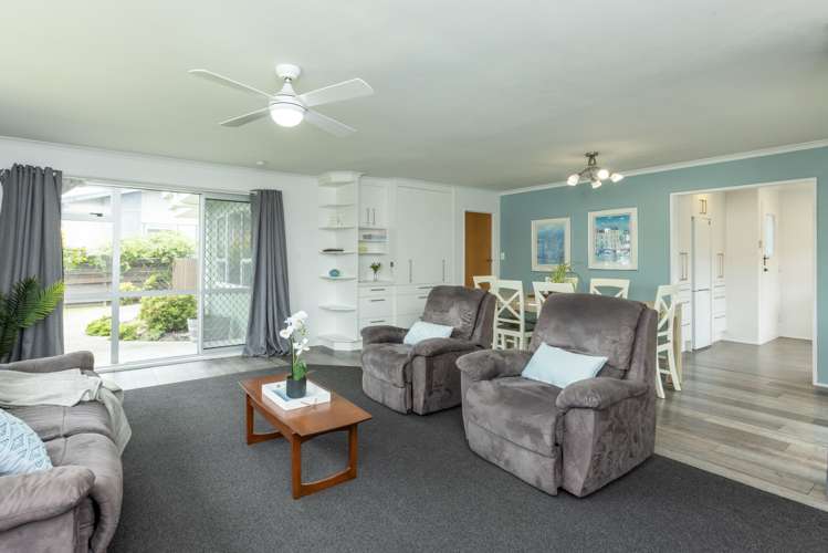 18 Robinson Crescent Tamatea_6