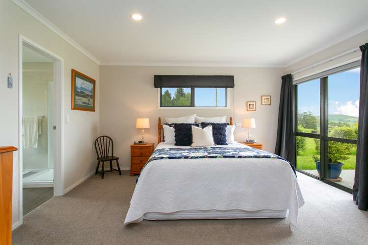 160 Hewson Road Rotoorangi_9