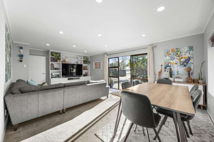 45 Botany Road Botany Downs_11