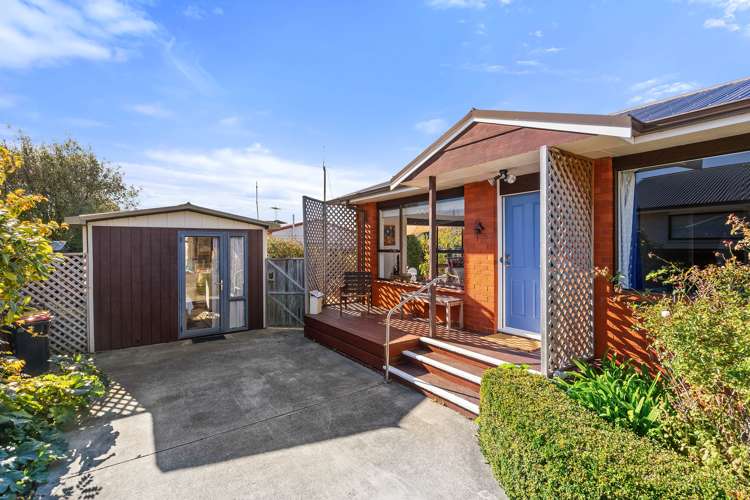 32B Laing Crescent Heathcote Christchurch City Houses for Sale