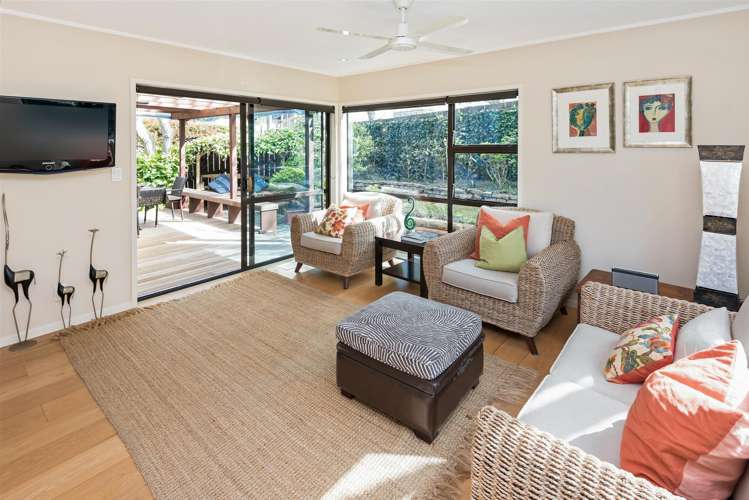 12a Glenfern Road Mellons Bay_3