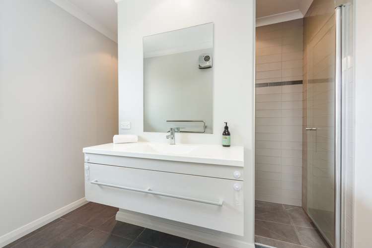 4 Falcon Drive Welcome Bay_10