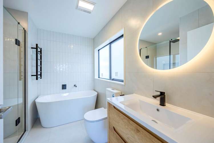 2/3a Long Bay Drive Torbay_17