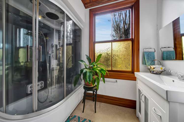 7 Richmond Road Waitara_11