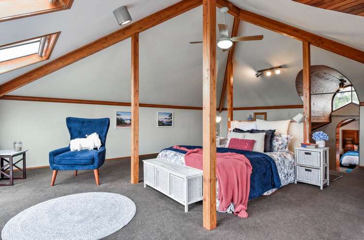 34 Seacliffe Road Hillsborough_25