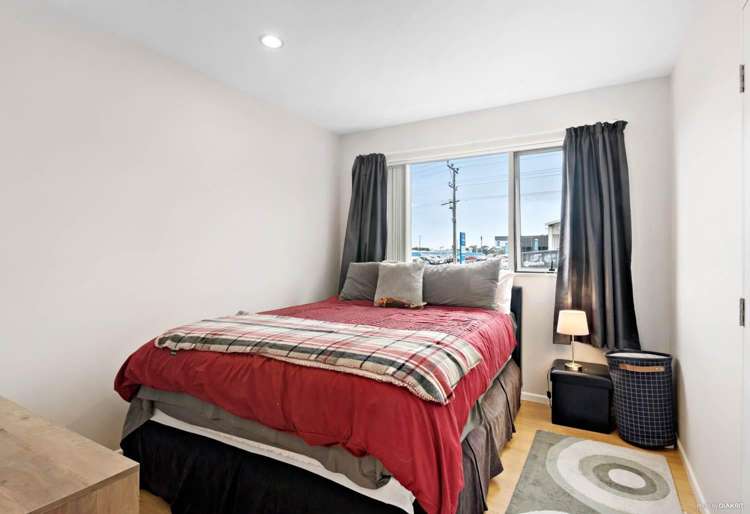 184 Archers Rd 10878_7