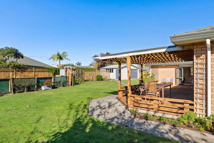 5 Margaret Place Lytton West_9