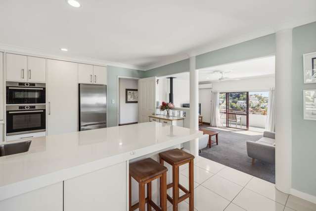 6 Village Way Welcome Bay_1