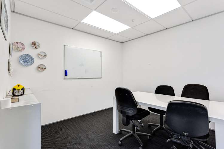 Level 1/Area B 132 Hurstmere Road Takapuna_5