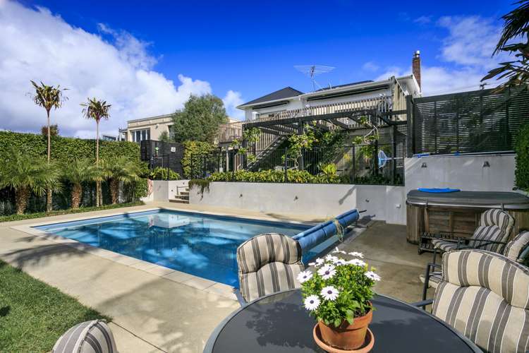 37 Hinemoa Street Birkenhead_16