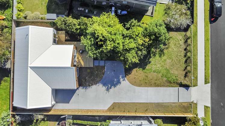 52 Wairau Road Oakura_21