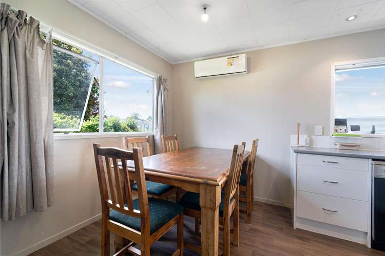 82 & 84 Moire Road Royal Heights_14