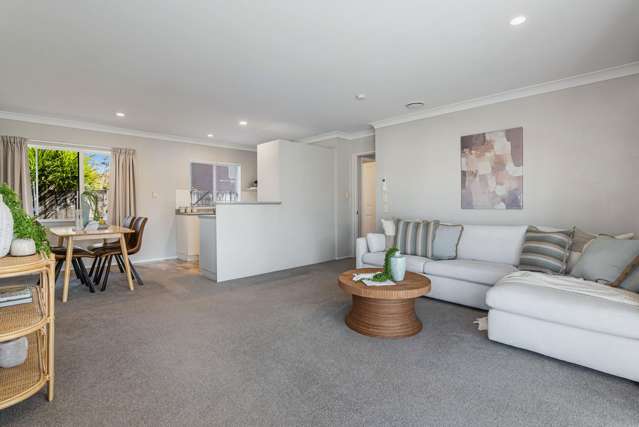 1/2 Doment Crescent Orewa_4