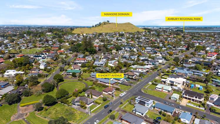 8 Shortt Avenue Mangere Bridge_11
