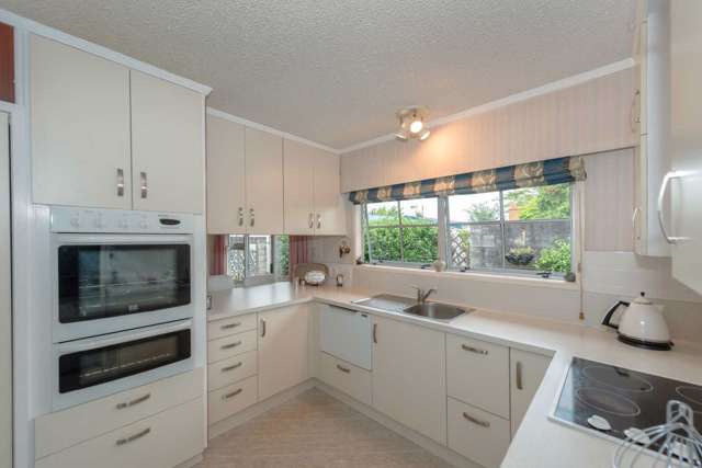 8 Sandringham Road Enderley_2