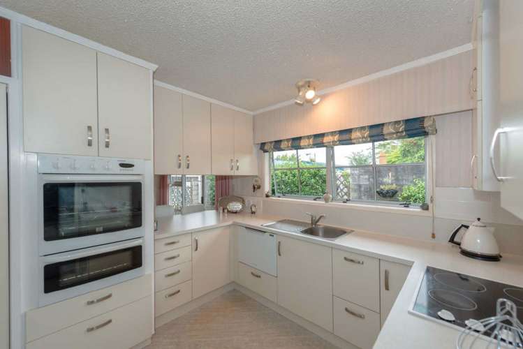 8 Sandringham Road Enderley_2