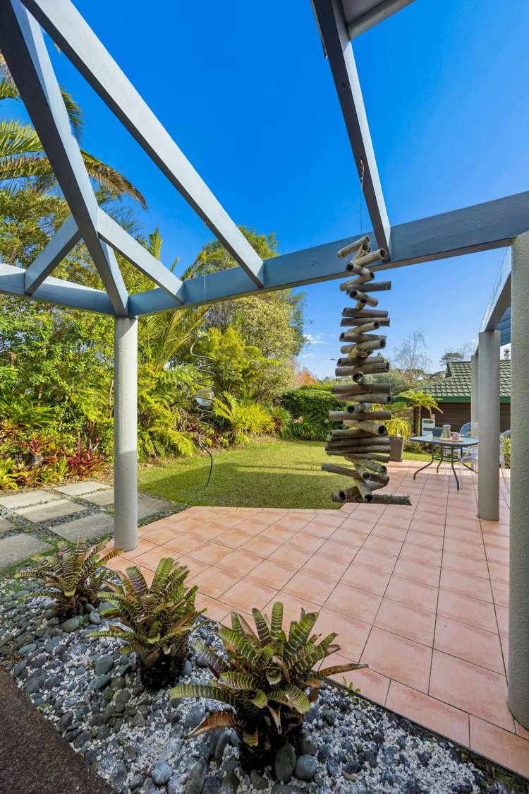 25 Woodfern Crescent Titirangi_25