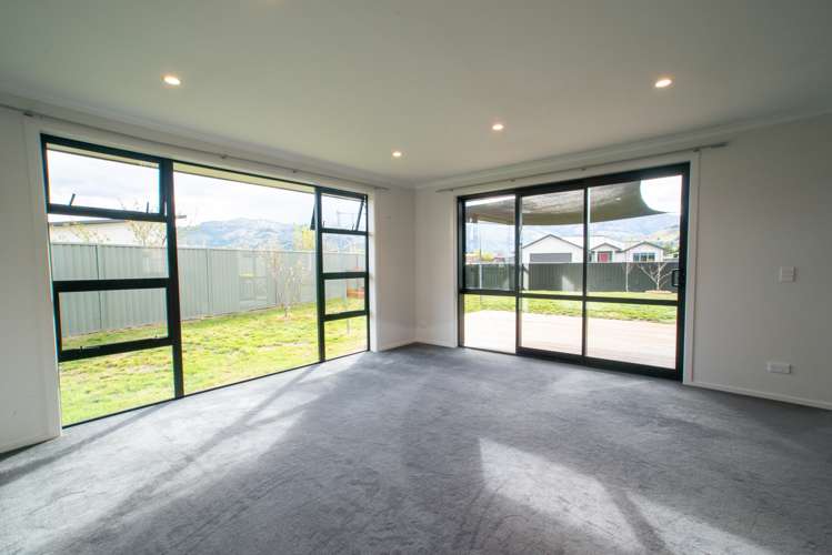 37 Albert Drive Clyde_3