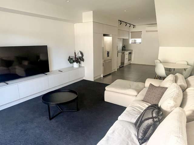 2/361 Madras Street City Centre_4