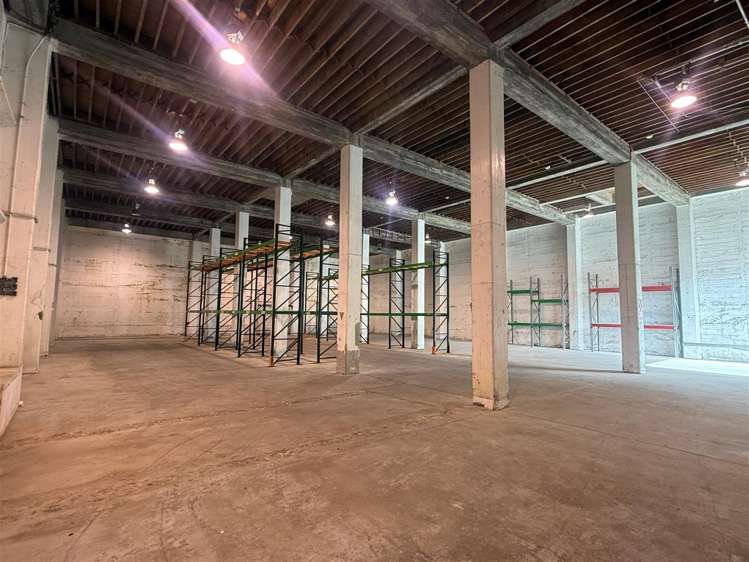 15 Lower Tyers Road_0