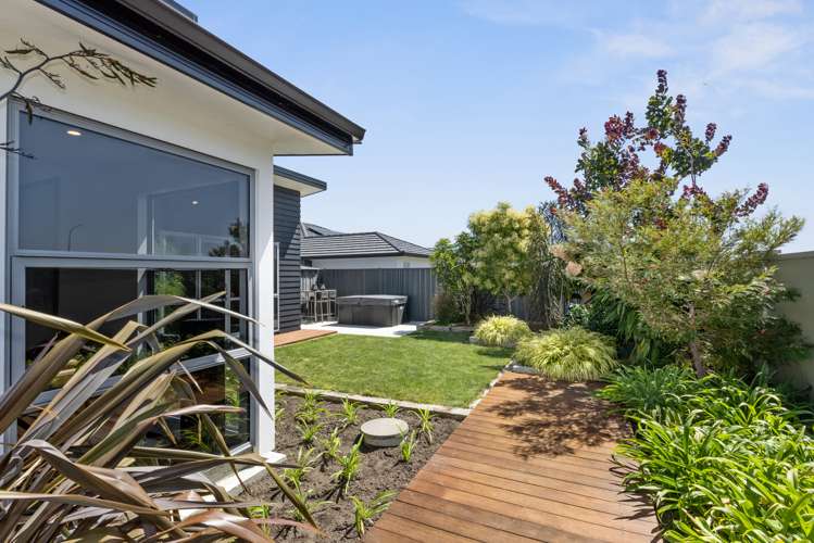 16 Pelorus Avenue Poraiti_15