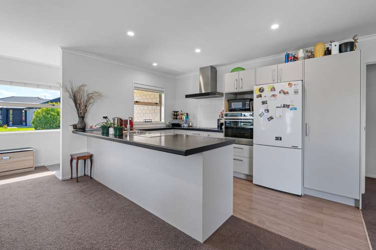 6 Okataina Street Pyes Pa_5