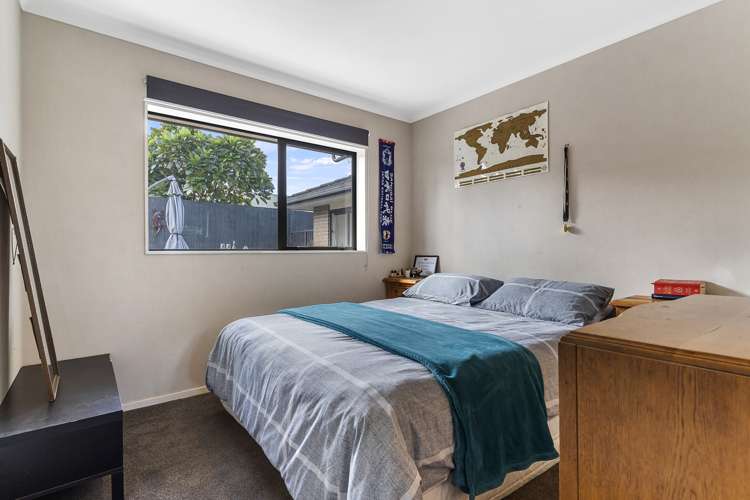 6 Glesan Place Beachlands_22