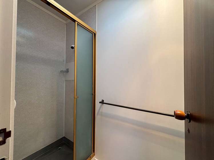 2/3 Diorella Drive Clover Park_8